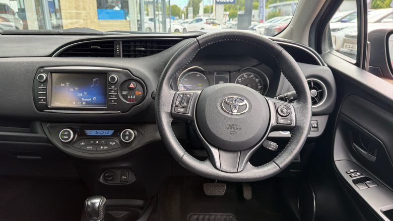 Toyota Yaris 1.5 Hybrid Y20 5dr CVT [Bi-tone] Hybrid Hatchback